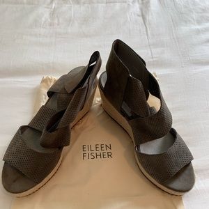 Eileen Fisher Grey Suede Wedges: Size 10